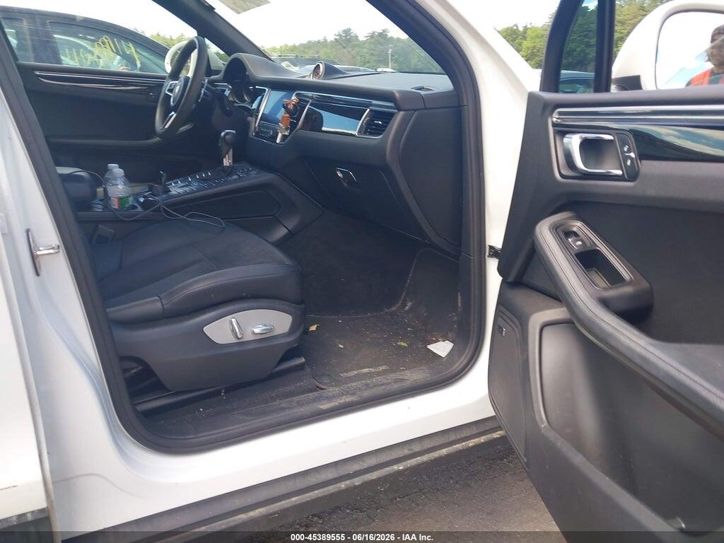 WP1AA2A59HLB04020 2017 PORSCHE MACAN photo no. 5