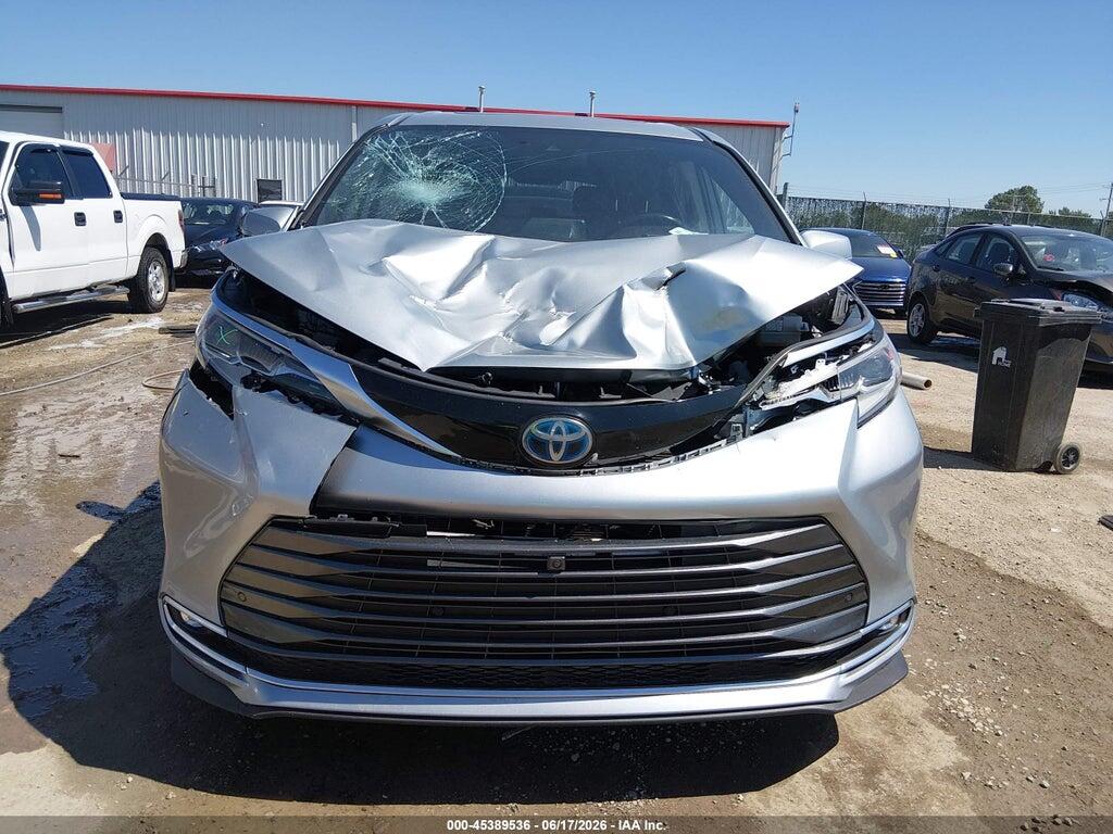 5TDERKEC5MS067657 2021 TOYOTA SIENNA photo no. 12