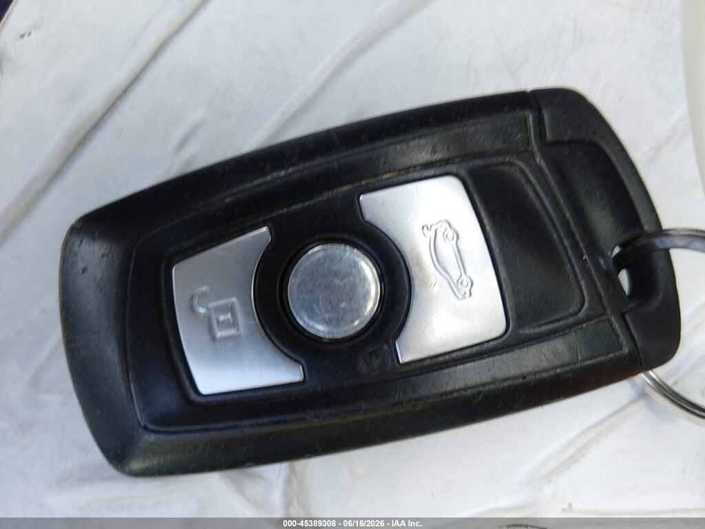 WBA3A5C59DF600871 2013 BMW 328I photo no. 11