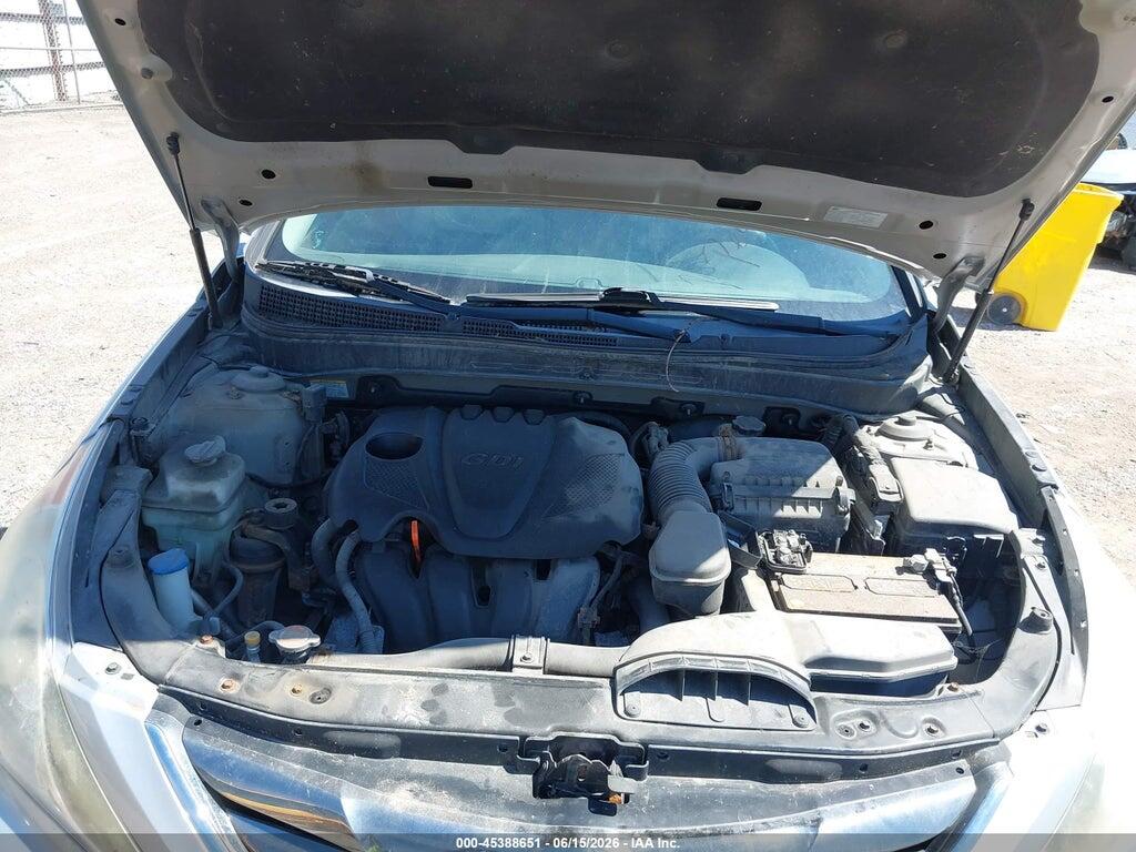 5NPEC4AC8BH060594 2011 HYUNDAI SONATA photo no. 10
