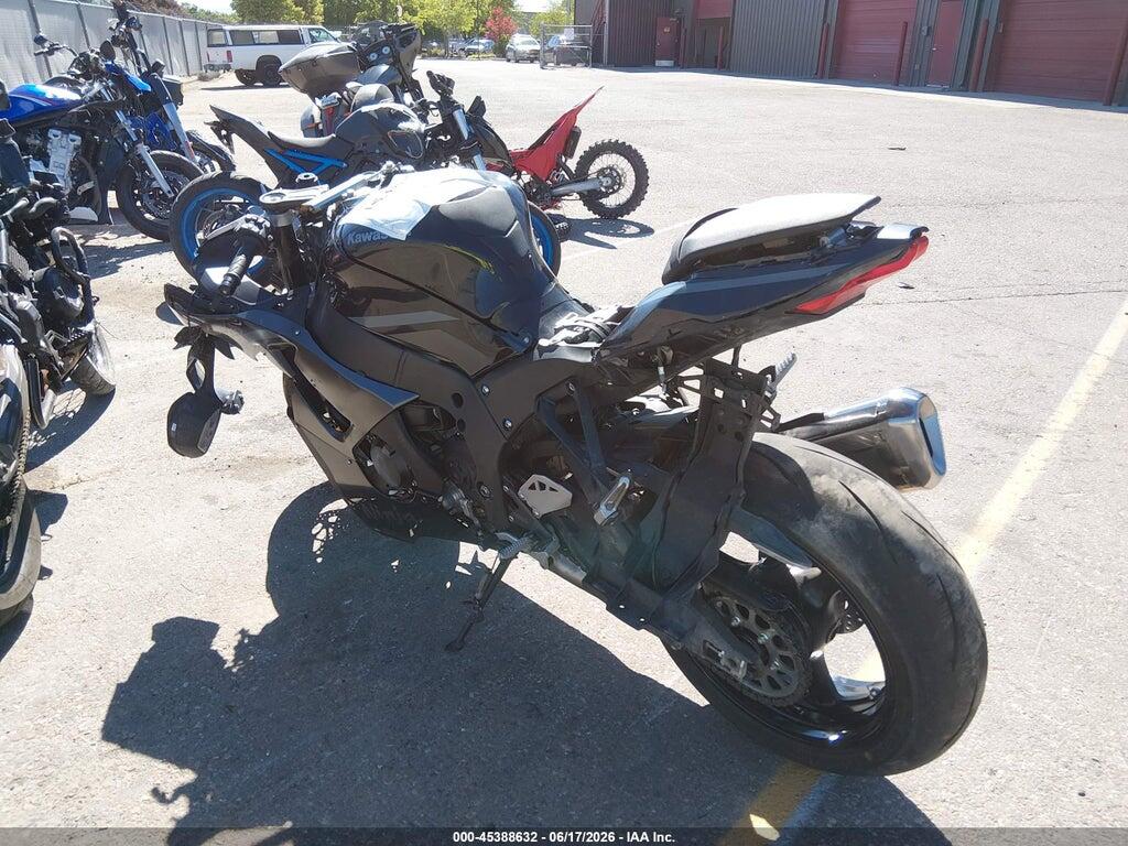 ML5EXEP13SDAD9750 2025 KAWASAKI EX650 photo no. 3