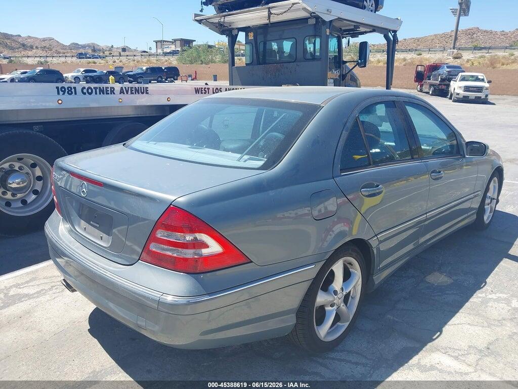WDBRF52H06A903028 2006 MERCEDES-BENZ C-CLASS photo no. 4