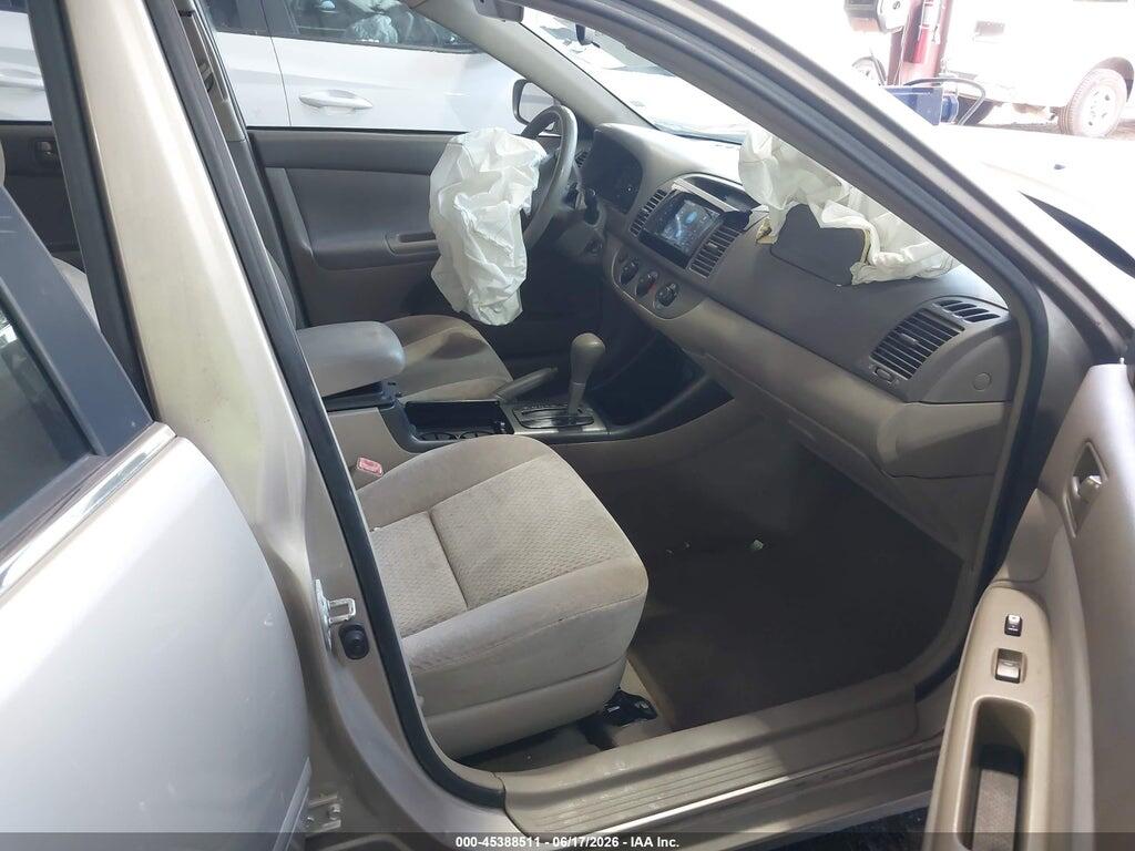 4T1BE32K74U939909 2004 TOYOTA CAMRY photo no. 5