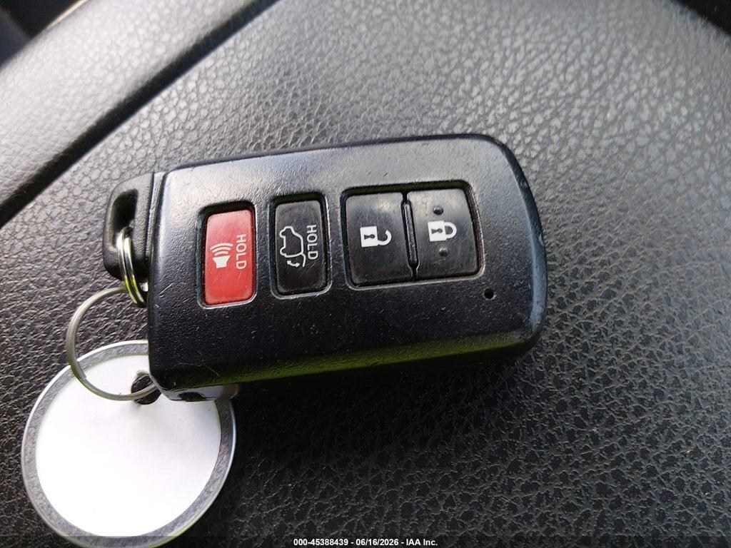 5TDJGRFH7HS030395 2017 TOYOTA HIGHLANDER HYBRID photo no. 11