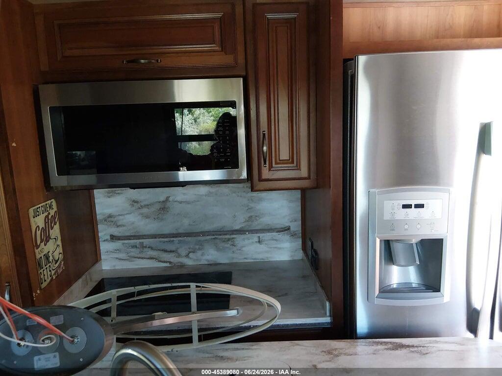 4V0FC3920FR005085 2015 CROSSROADS REDWOOD 39MB photo no. 12