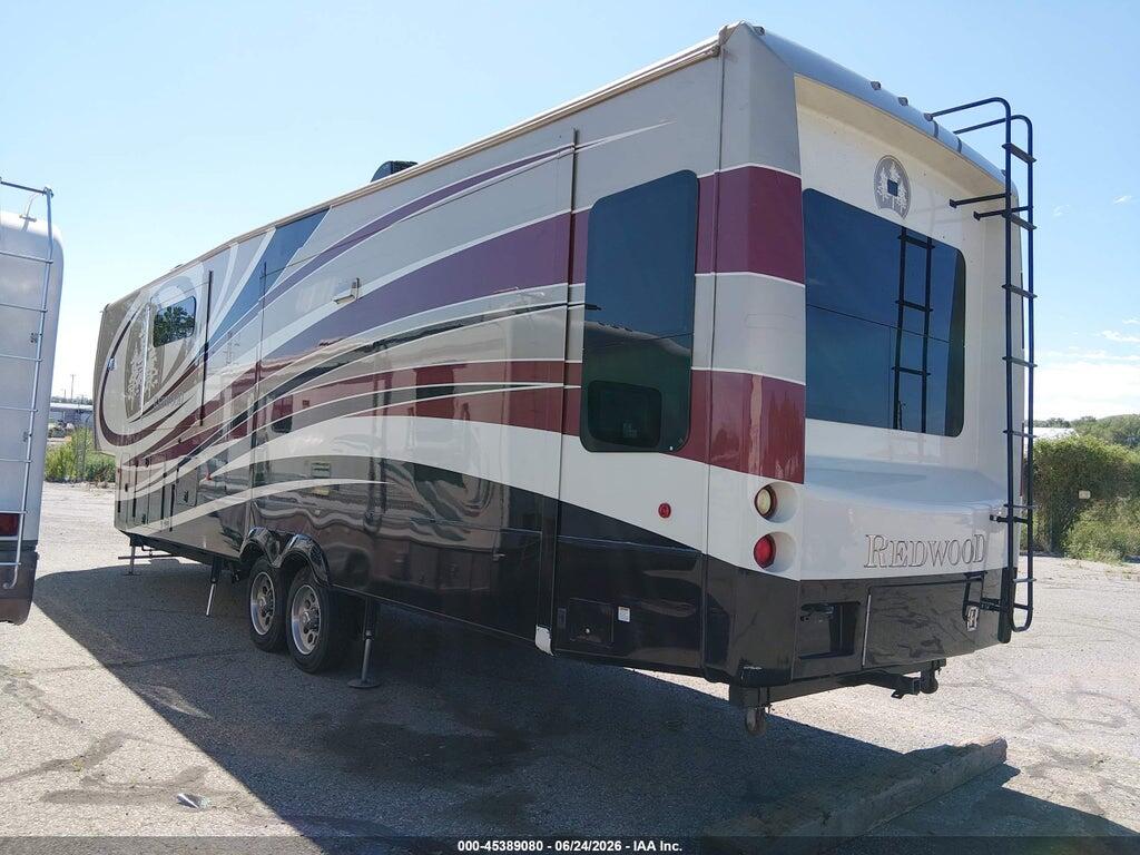 4V0FC3920FR005085 2015 CROSSROADS REDWOOD 39MB photo no. 3