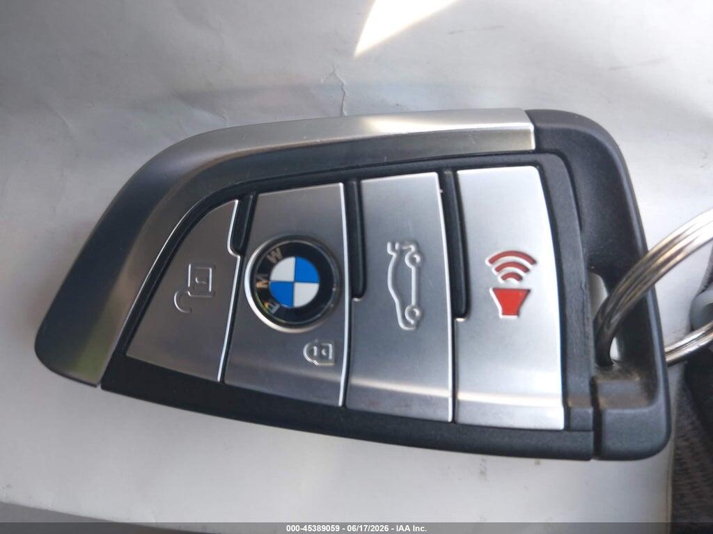 WBA13BK05NCJ62066 2022 BMW M550 photo no. 11