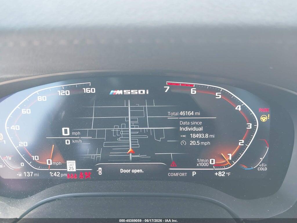 WBA13BK05NCJ62066 2022 BMW M550 photo no. 7