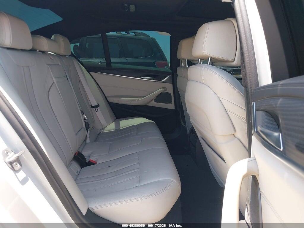 WBA13BK05NCJ62066 2022 BMW M550 photo no. 8