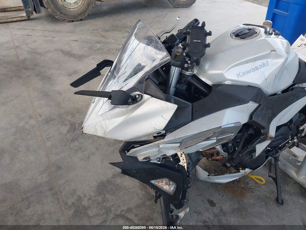 ML5EXGG12SDA68429 2025 KAWASAKI EX500 photo no. 2
