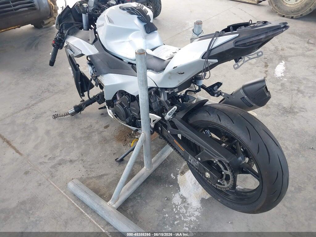 ML5EXGG12SDA68429 2025 KAWASAKI EX500 photo no. 3