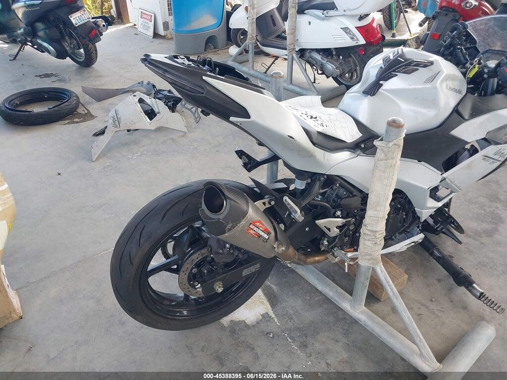 ML5EXGG12SDA68429 2025 KAWASAKI EX500 photo no. 4