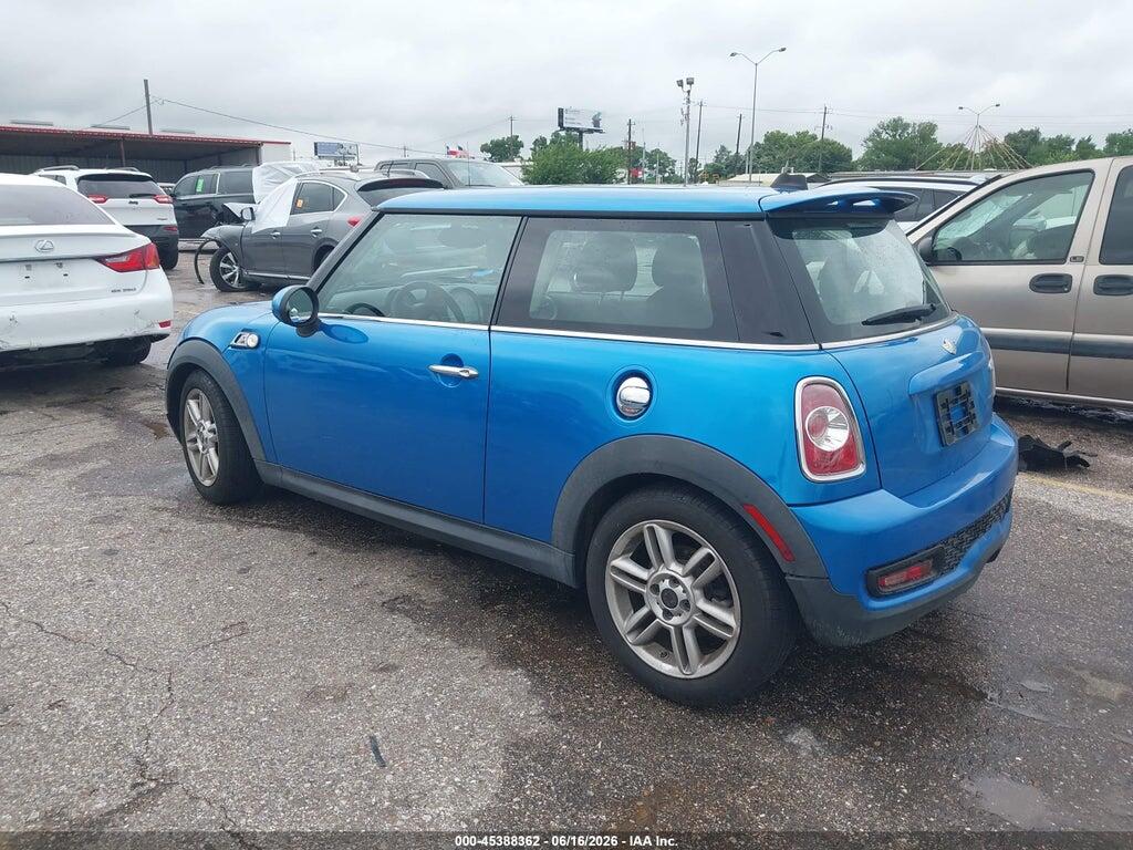 WMWSV3C50BTY13016 2011 MINI COOPER S photo no. 3