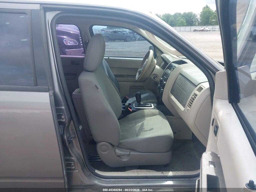 1FMCU0C75BKC22952 2011 FORD ESCAPE photo no. 5
