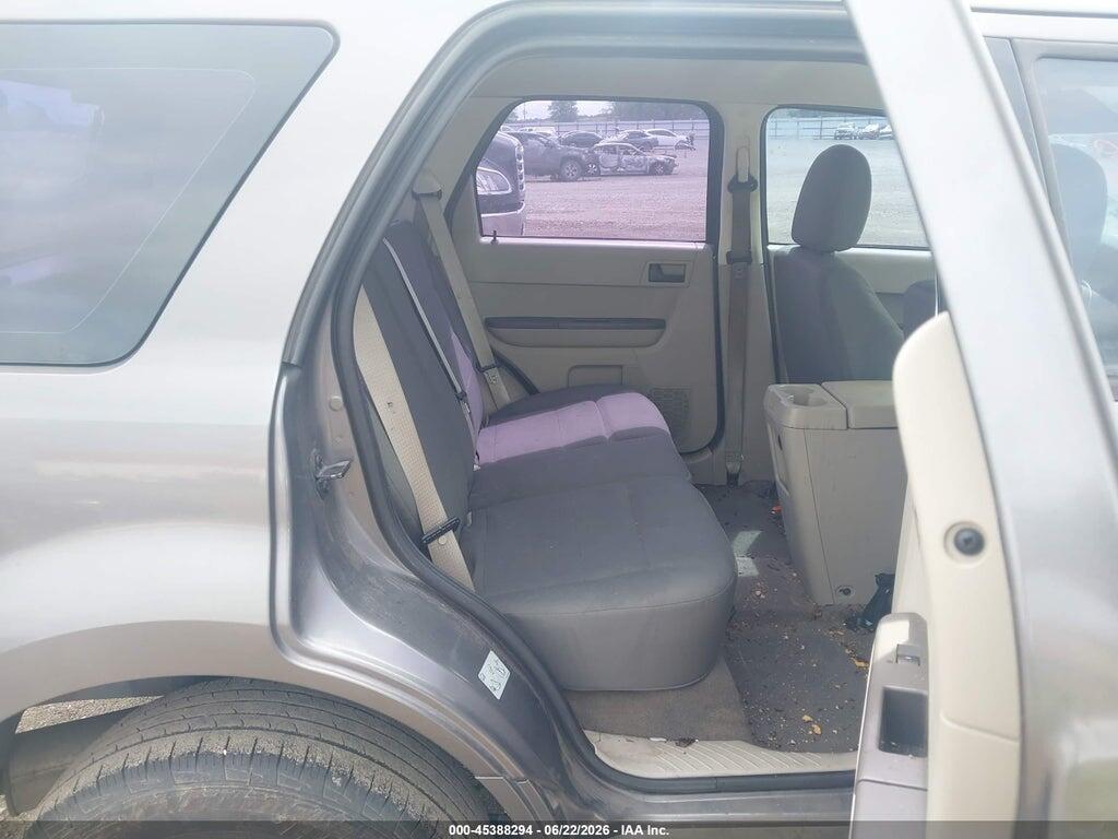 1FMCU0C75BKC22952 2011 FORD ESCAPE photo no. 8
