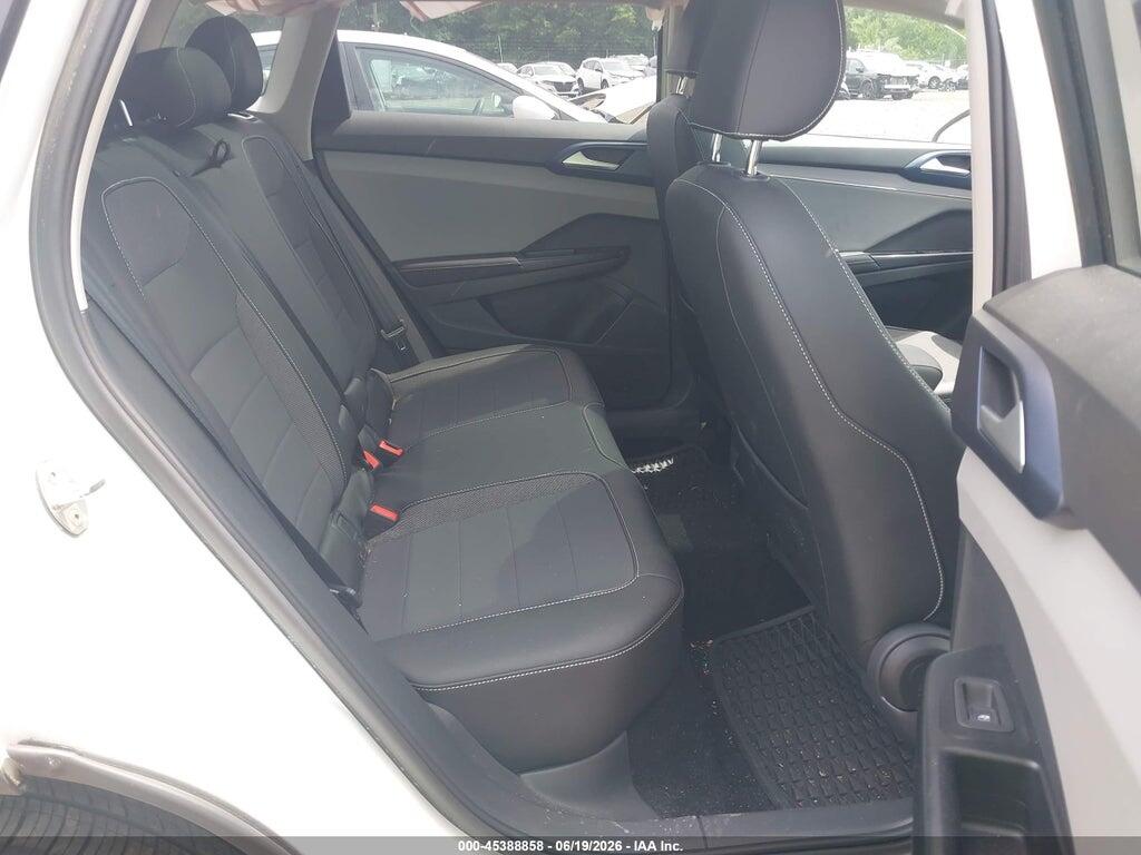 3VVVX7B2XRM010457 2024 VOLKSWAGEN TAOS photo no. 8