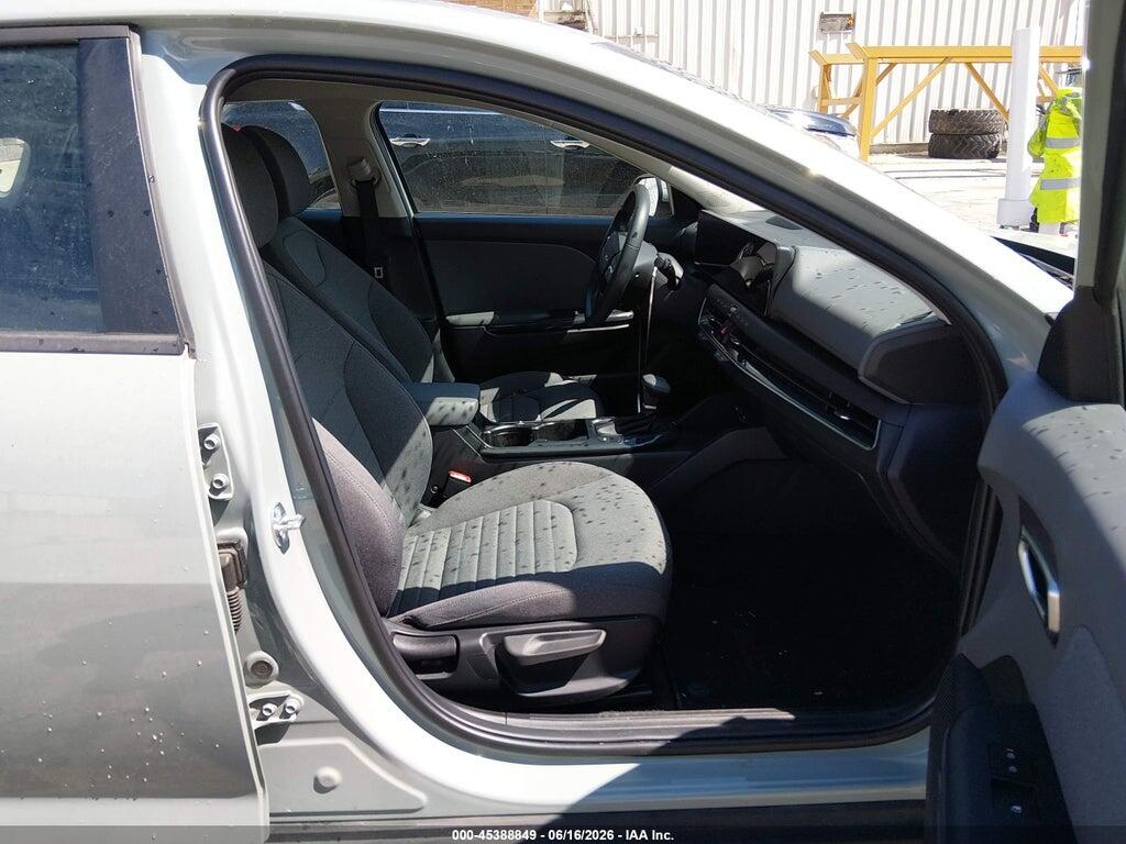 3KPFU4DE2SE123336 2025 KIA K4 photo no. 5