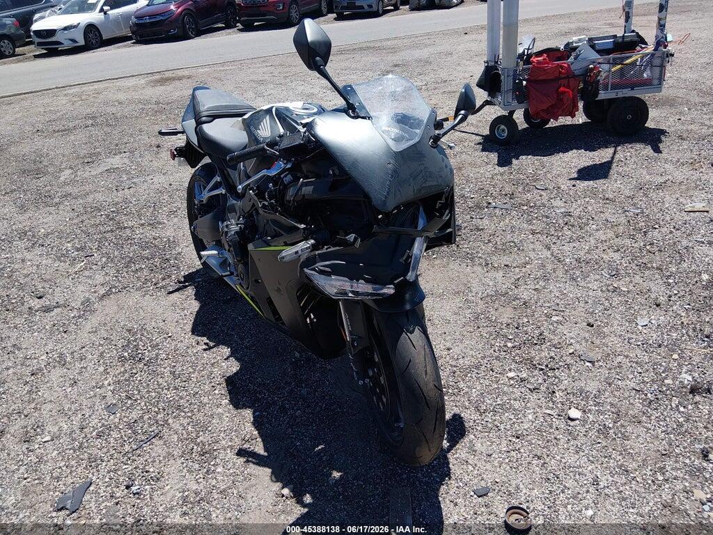 MLHRH1556T5200976 2026 HONDA CBR650 photo no. 1
