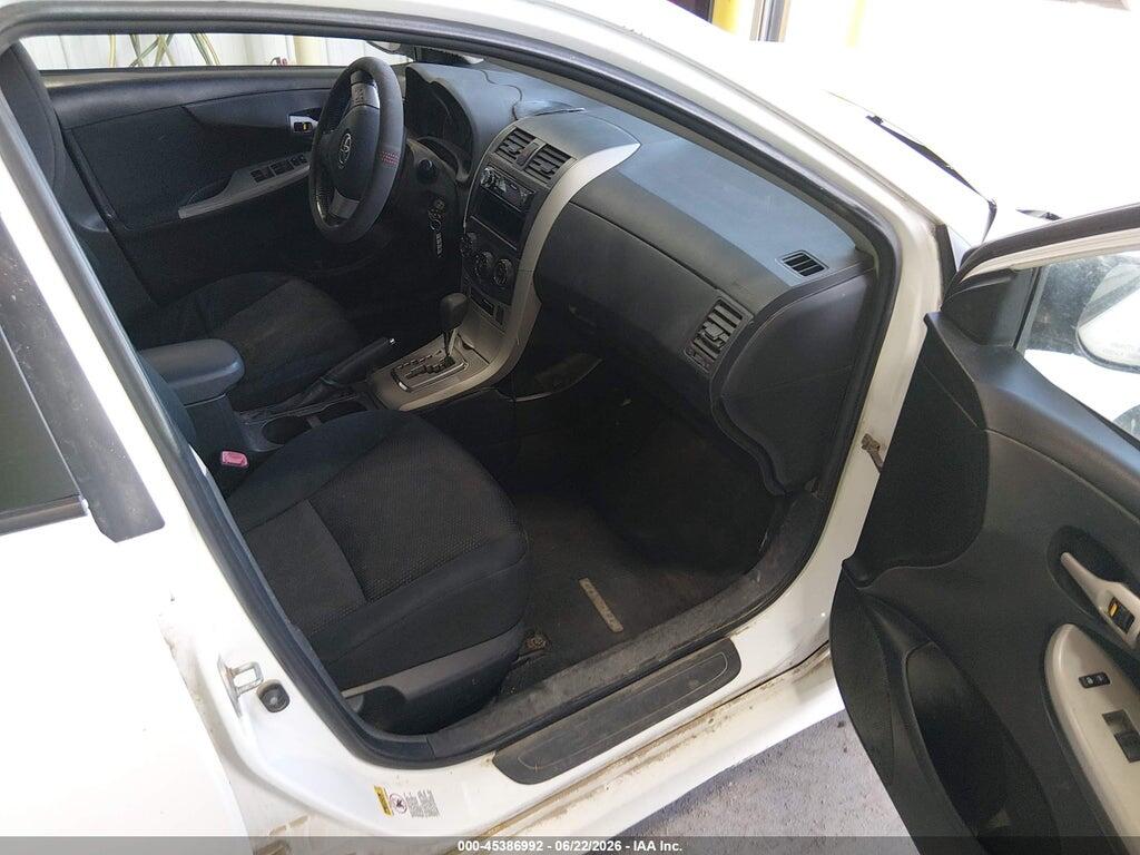 1NXBU4EE3AZ304812 2010 TOYOTA COROLLA photo no. 5