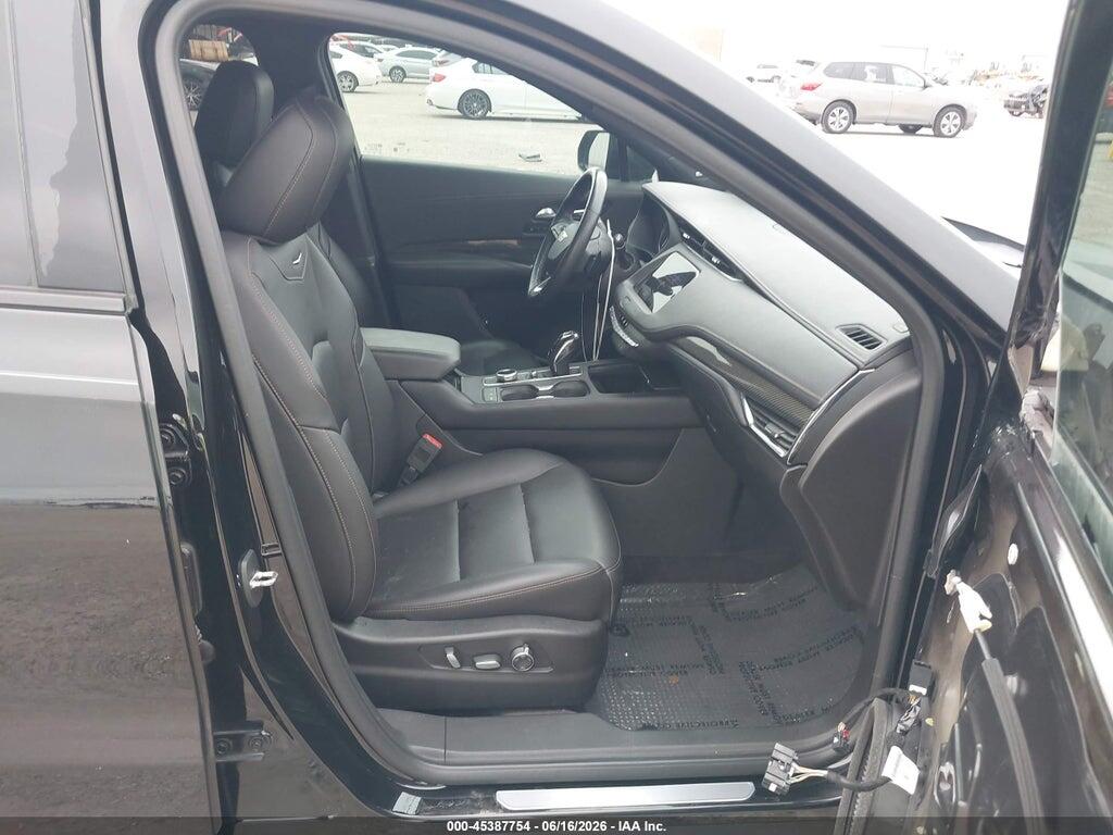 1GYFZER42KF174309 2019 CADILLAC XT4 photo no. 5