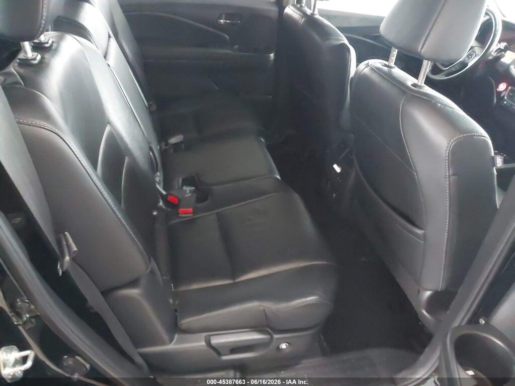 5FNYF5H91HB032454 2017 HONDA PILOT photo no. 8