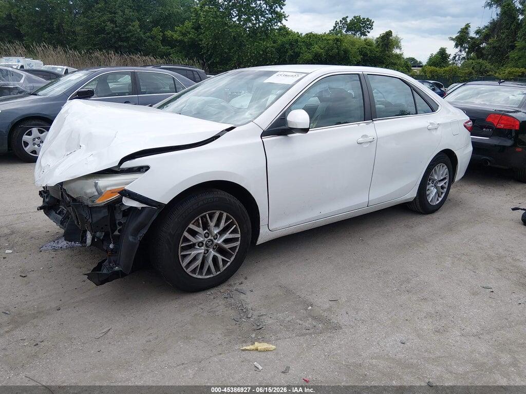 4T4BF1FK4GR571761 2016 TOYOTA CAMRY photo no. 2