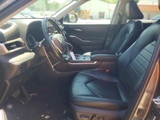 2024 TOYOTA HIGHLANDER HYBRID XLE — Фото 7 из 13