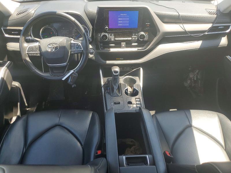 2024 TOYOTA HIGHLANDER HYBRID XLE — Фото 8 из 13