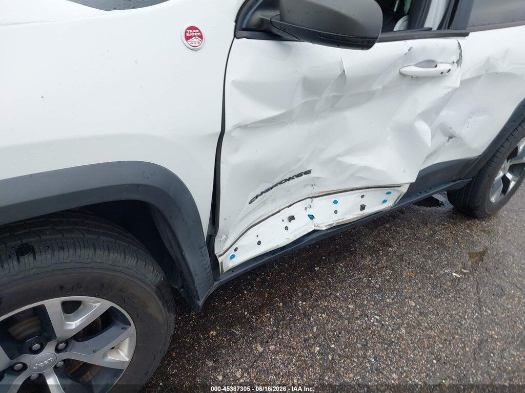 1C4PJMBXXJD505387 2018 JEEP CHEROKEE photo no. 6