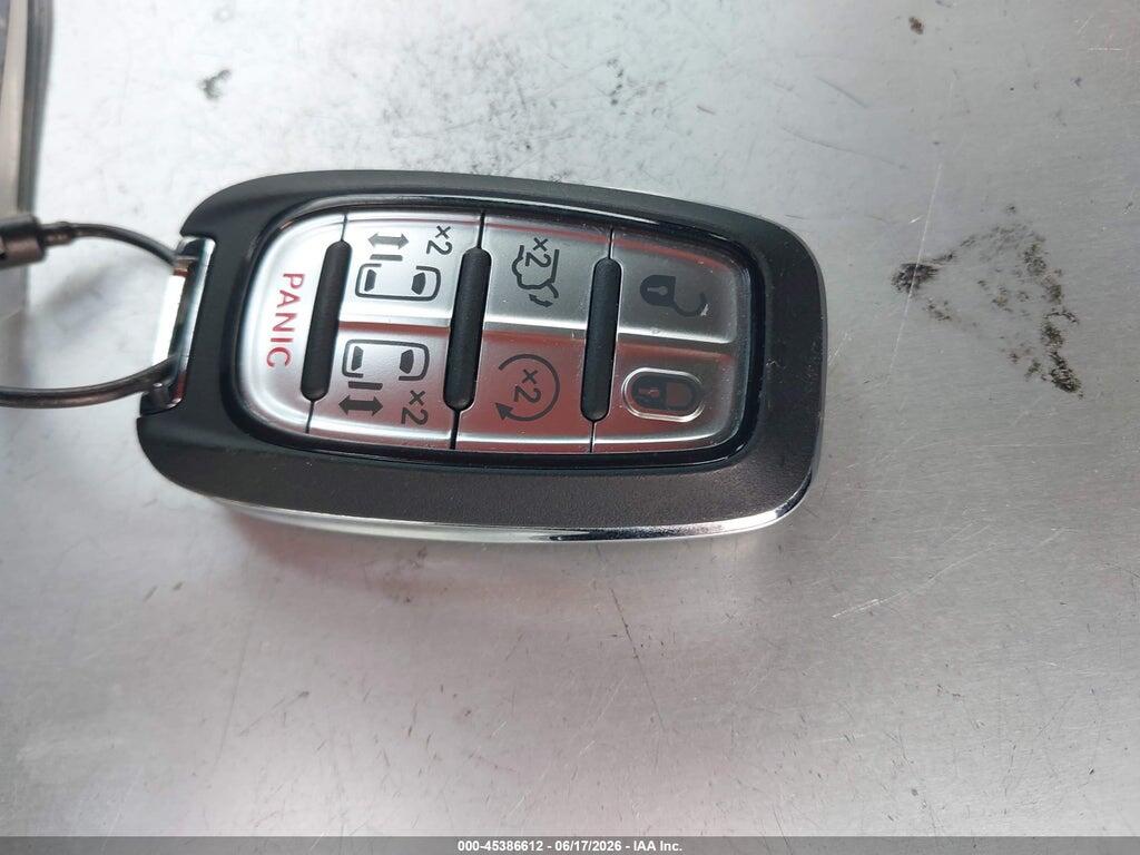 2C4RC1BG6SR600903 2025 CHRYSLER PACIFICA photo no. 11