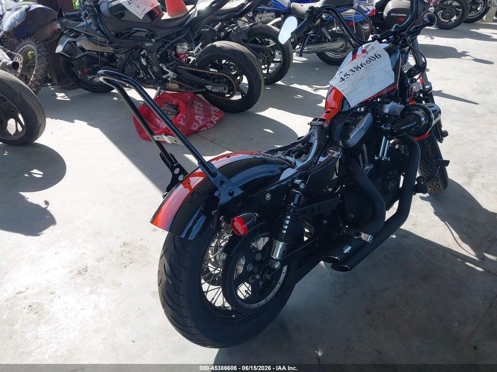 1HD1LC31XBC409527 2011 HARLEY-DAVIDSON XL1200 photo no. 4