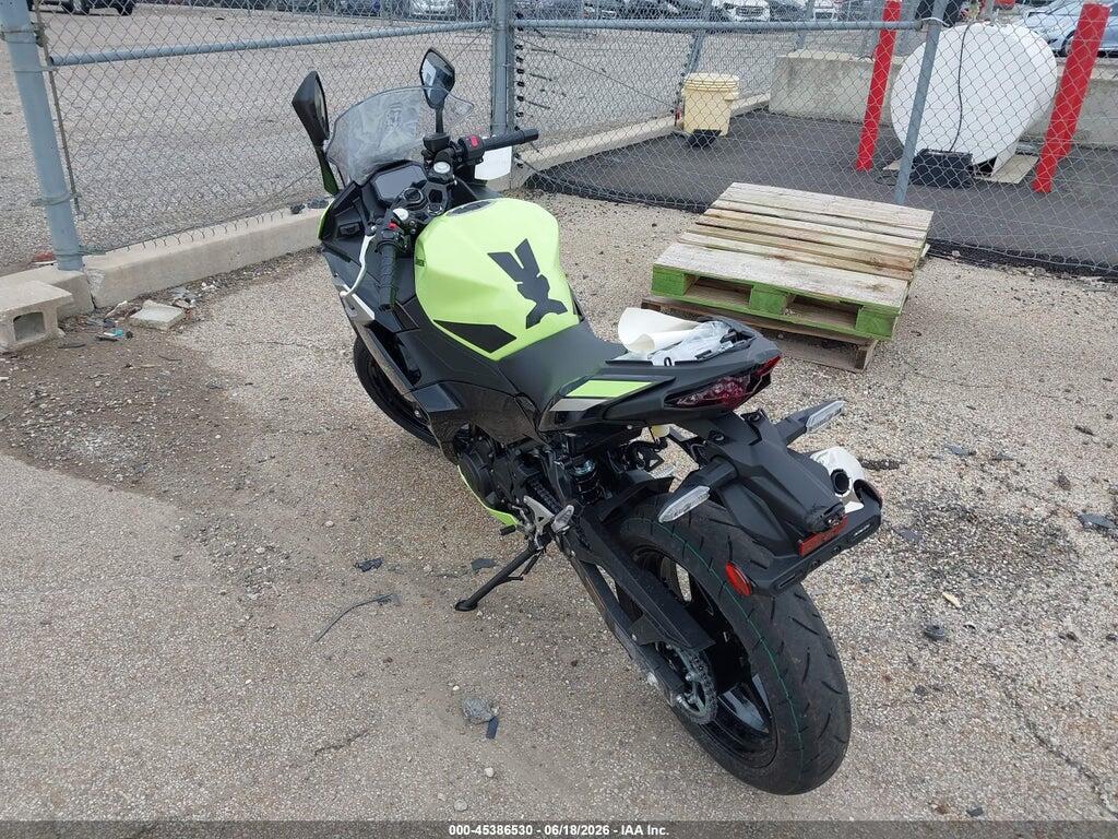 ML5EXGJ18TDA84399 2026 KAWASAKI EX500 photo no. 3