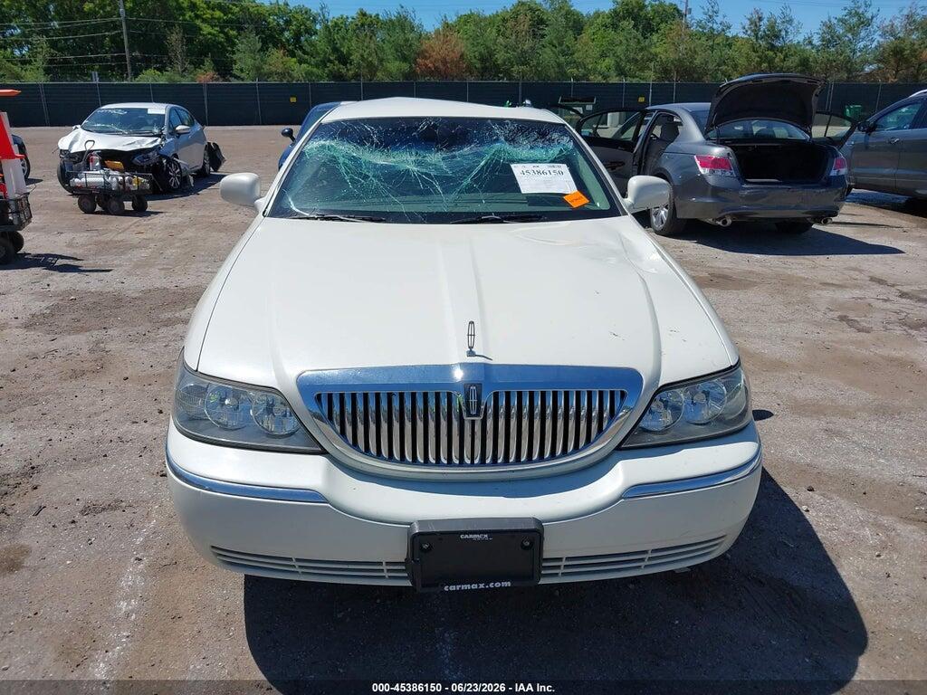 1LNHM82W93Y653371 2003 LINCOLN TOWN CAR photo no. 12