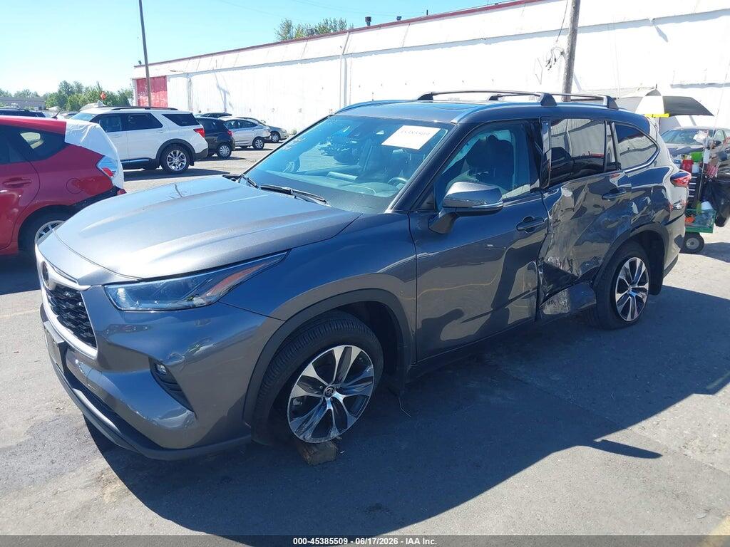 5TDGZRBH9MS557956 2021 TOYOTA HIGHLANDER photo no. 2