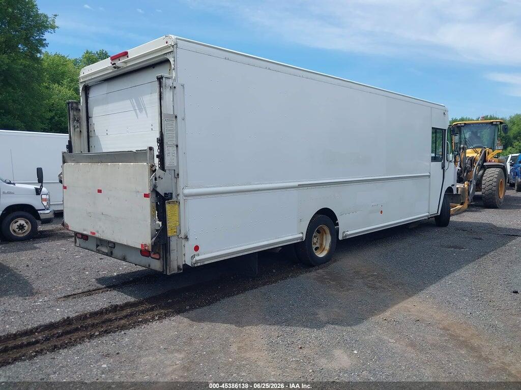 4UZAC3DV1CCBT7128 2012 FREIGHTLINER CHASSIS photo no. 4