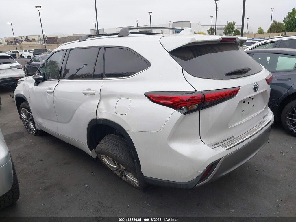 5TDFARAH9PS022831 2023 TOYOTA HIGHLANDER photo no. 3
