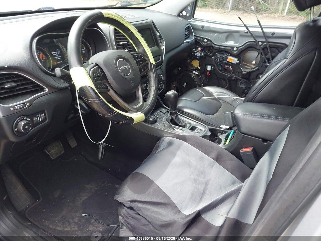 1C4PJMLB6KD355055 2019 JEEP CHEROKEE photo no. 5