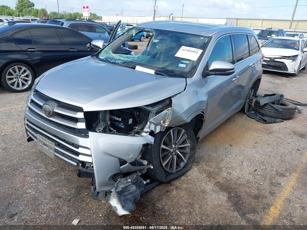 5TDKZRFH2HS512447 2017 TOYOTA HIGHLANDER photo no. 2