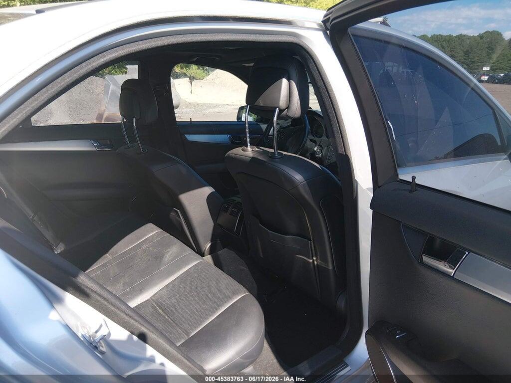 WDDGF8BB8AR131867 2010 MERCEDES-BENZ C 300 photo no. 8