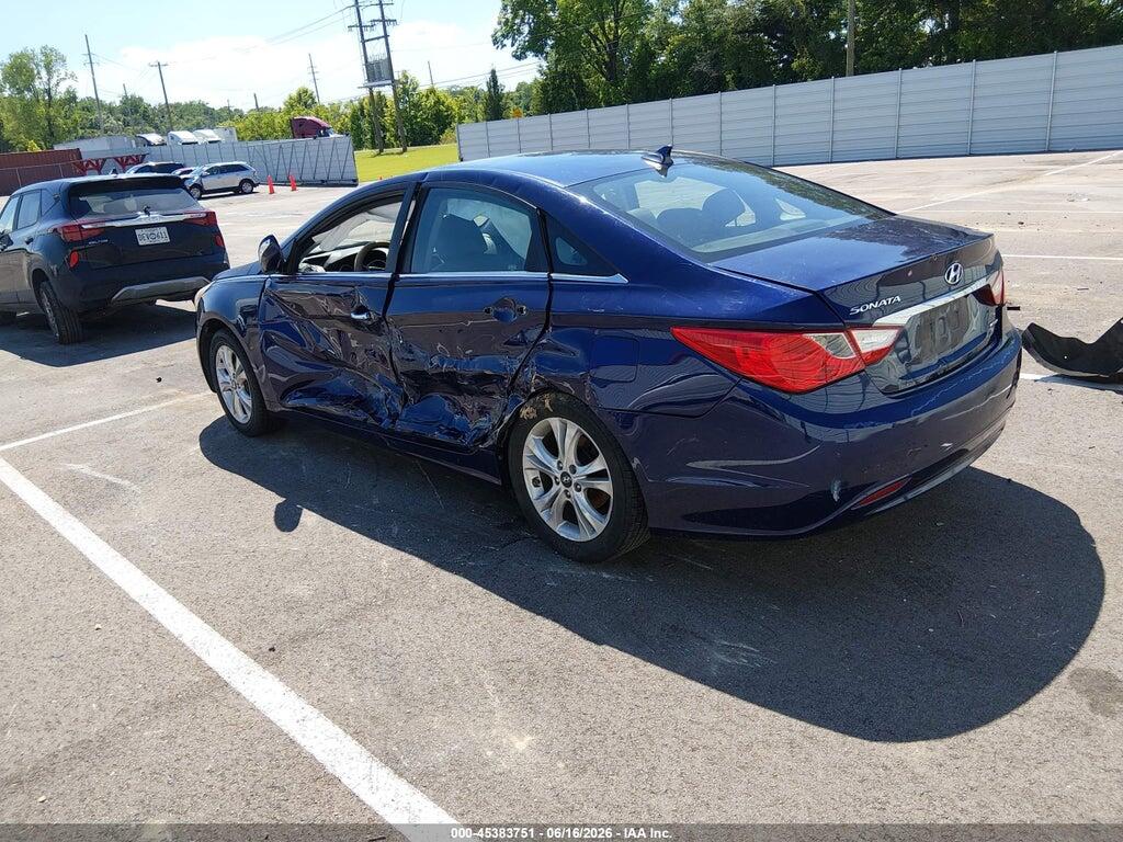 5NPEC4AC3BH119275 2011 HYUNDAI SONATA photo no. 3