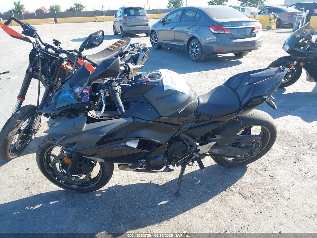 ML5EXEP18RDAD4635 2024 KAWASAKI EX650 photo no. 2