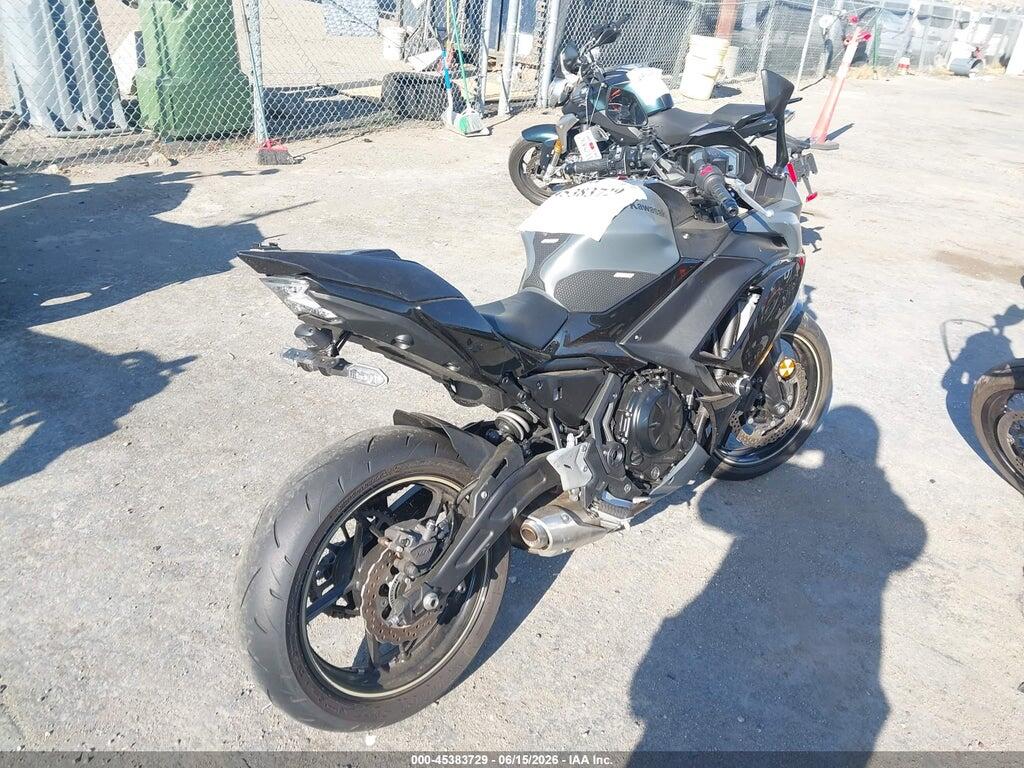 ML5EXEP18RDAD4635 2024 KAWASAKI EX650 photo no. 4