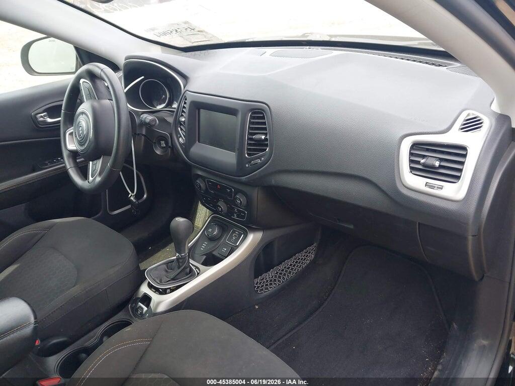 3C4NJDAB9LT137732 2020 JEEP COMPASS photo no. 5
