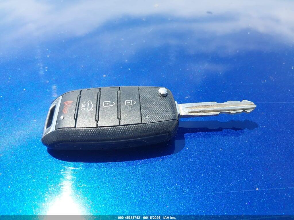 3KPFK4A72HE047718 2017 KIA FORTE photo no. 11