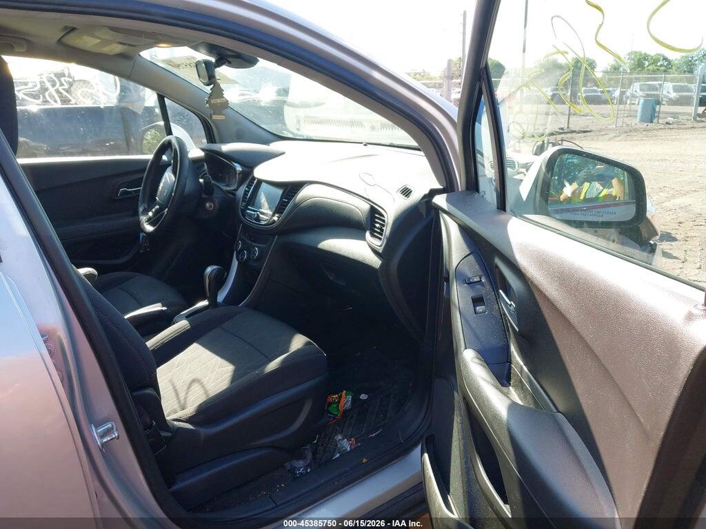 3GNCJLSBXHL265119 2017 CHEVROLET TRAX photo no. 5