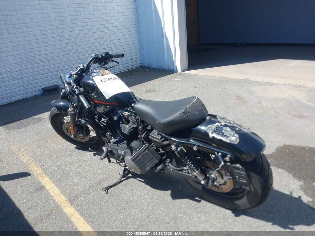 1HD1LC317CC434970 2012 HARLEY-DAVIDSON XL1200 photo no. 3
