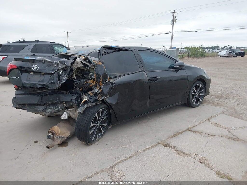 5YFBURHE5JP797760 2018 TOYOTA COROLLA photo no. 4