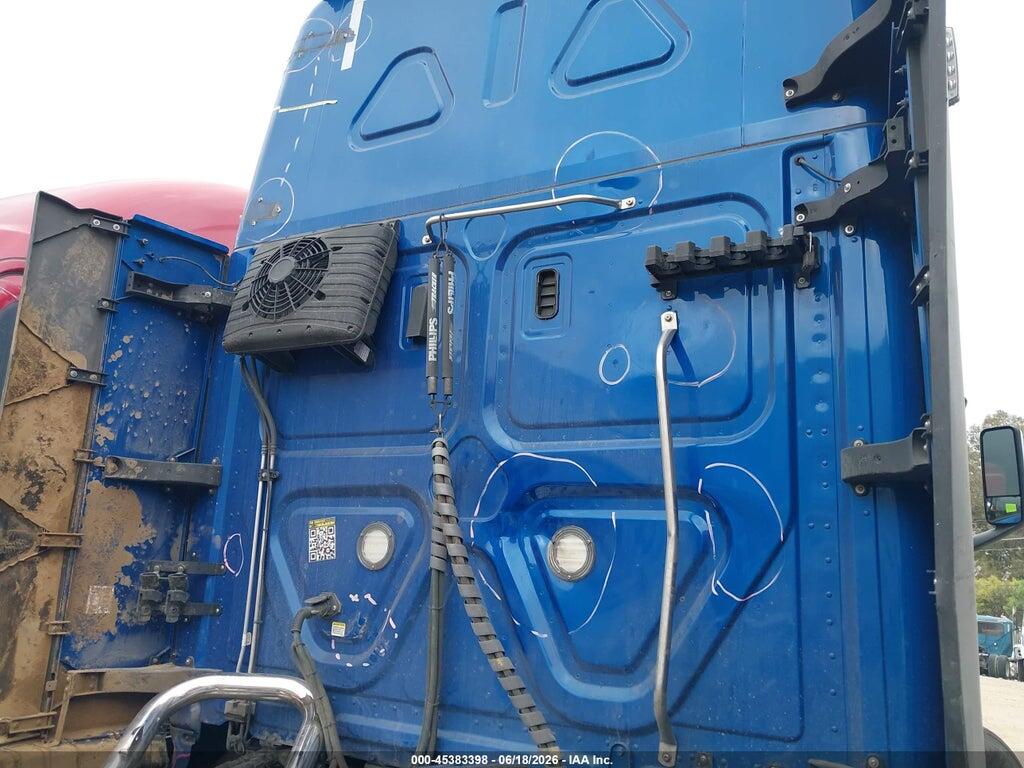 1FUJHHDR2PLNW7932 2023 FREIGHTLINER NEW CASCADIA 126 photo no. 12