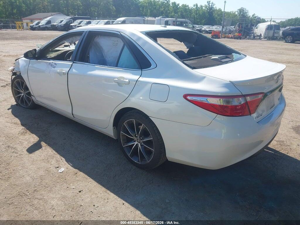 4T1BF1FK5GU174523 2016 TOYOTA CAMRY photo no. 3