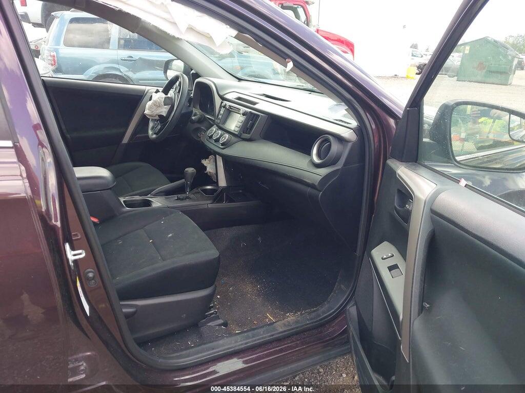 2T3BFREV1JW831598 2018 TOYOTA RAV4 photo no. 5